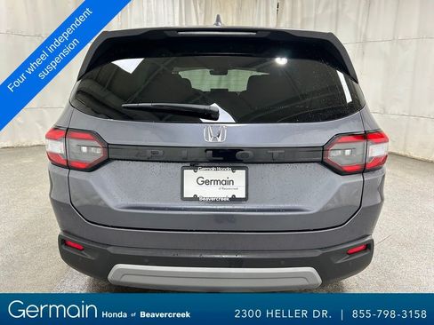 Used 2025 Honda Pilot EX-L image 8