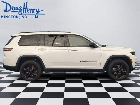 Used 2021 Jeep Grand Cherokee L Laredo AWD/4WD image 6