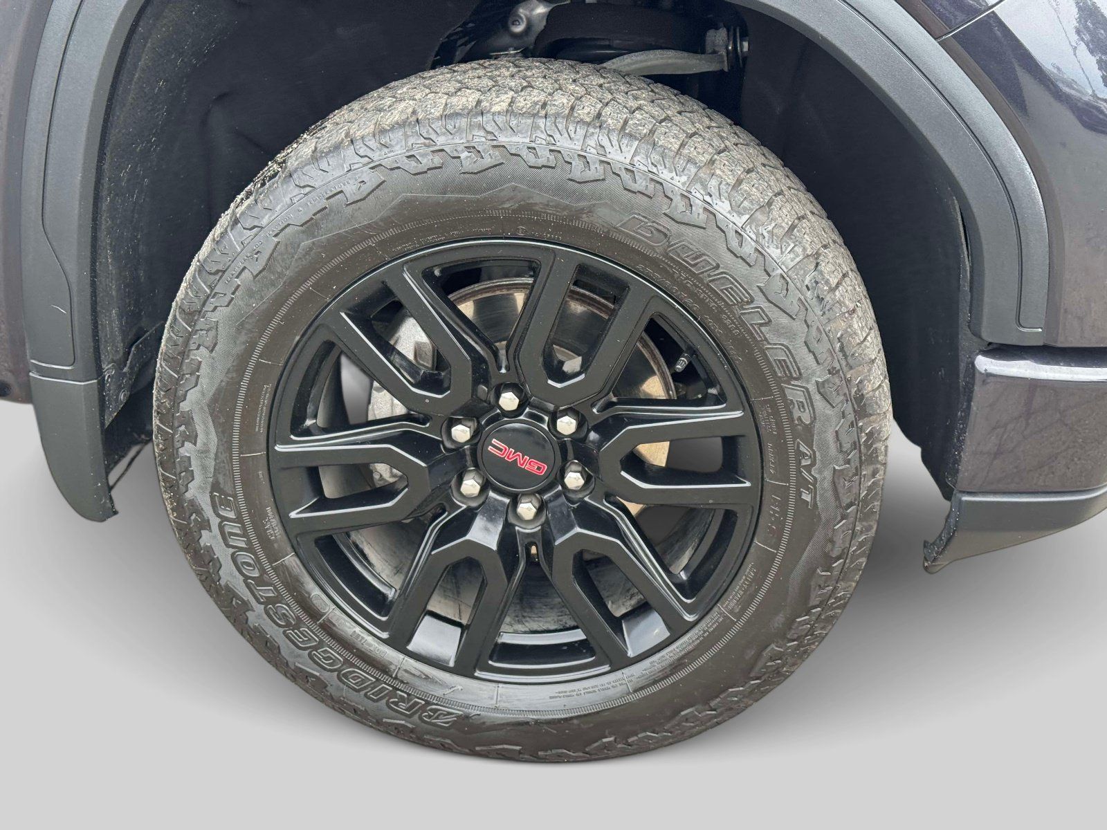 Used 2024 GMC Sierra 1500 Elevation w/ Elevation Premium Package AWD/4WD image 9