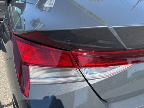 Certified 2024 Hyundai Elantra SEL FWD image 30