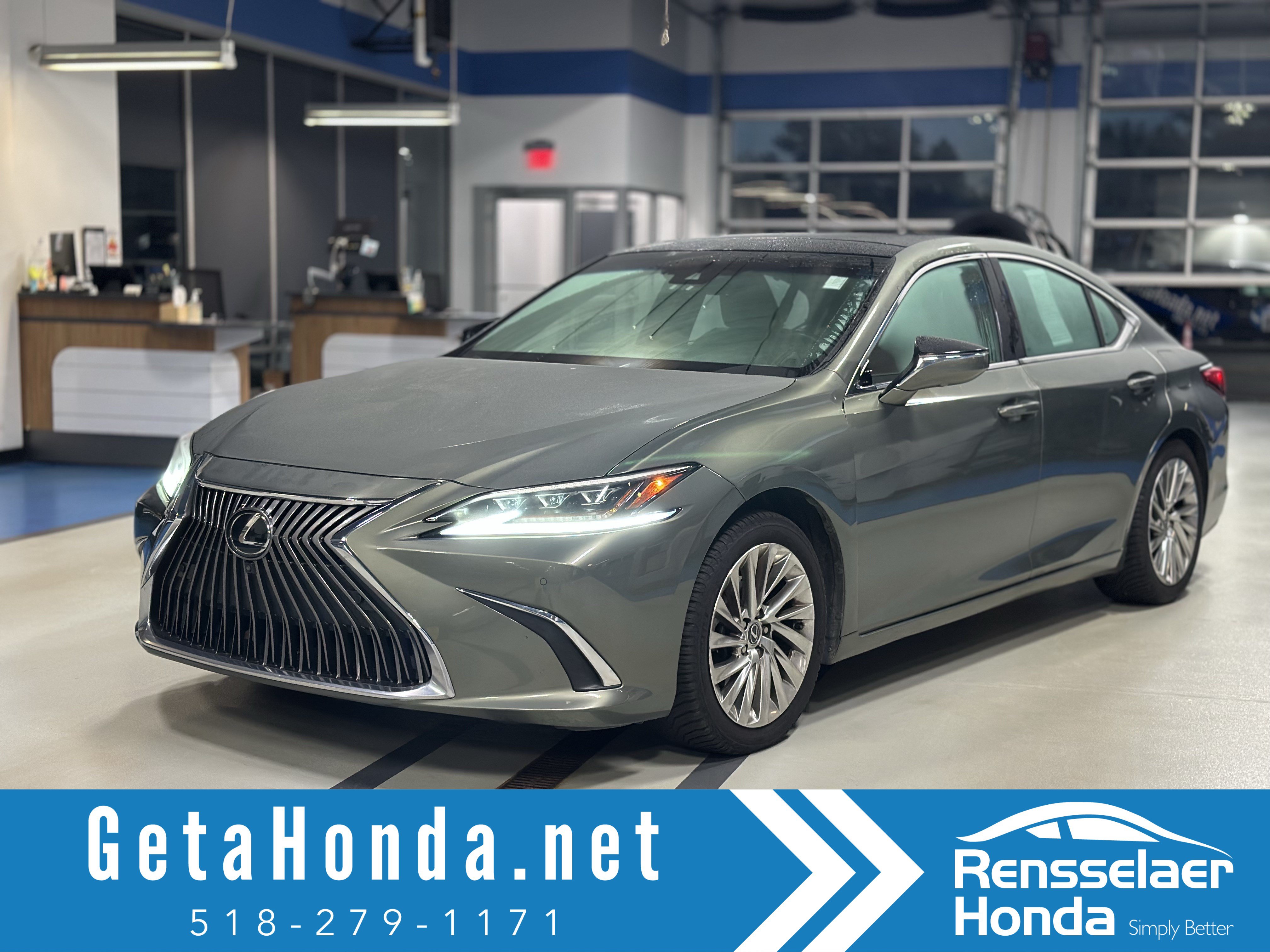 Used 2019 Lexus ES 350 Ultra Luxury w/ Accessory Package 2 FWD image 1