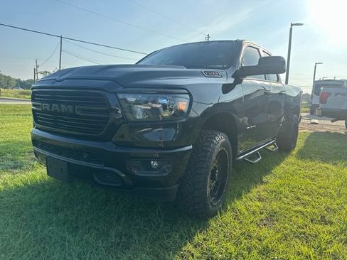 Used 2019 RAM 1500 Big Horn RWD image 12