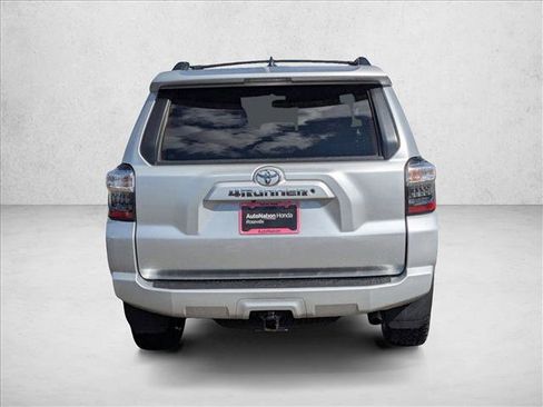 Used 2020 Toyota 4Runner SR5 image 7