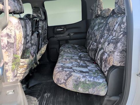 Used 2020 Chevrolet Silverado 1500 LT w/ Convenience Package image 18