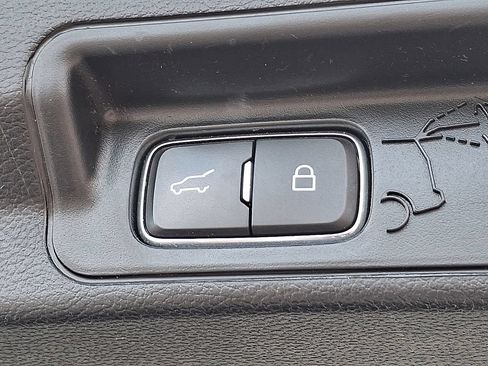 Used 2021 Ford Explorer ST AWD/4WD image 30