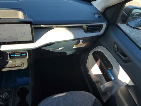 New 2026 Ford Maverick XLT image 13