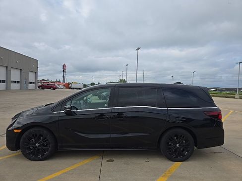 Used 2025 Honda Odyssey Sport-L image 8
