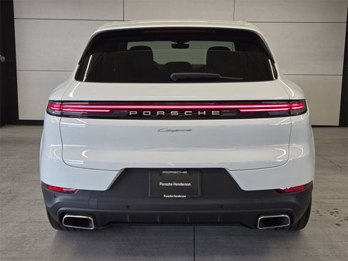 Used 2025 Porsche Cayenne Base image 7