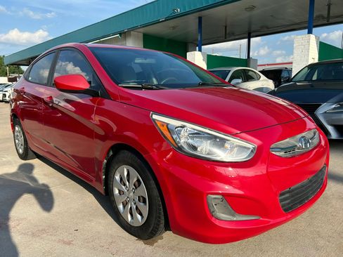 Used 2017 Hyundai Accent SE FWD image 7