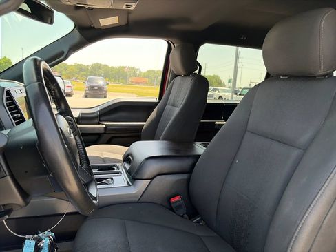 Used 2018 Ford F150 XLT w/ Equipment Group 302A Luxury AWD/4WD image 16