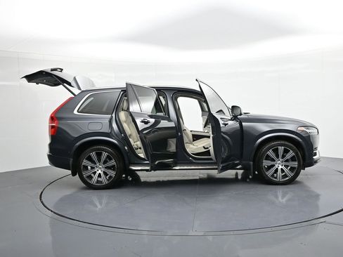 Used 2022 Volvo XC90 T8 Inscription w/ Lounge Package AWD/4WD image 26