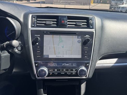 Used 2019 Subaru Outback 2.5i Limited AWD/4WD image 19