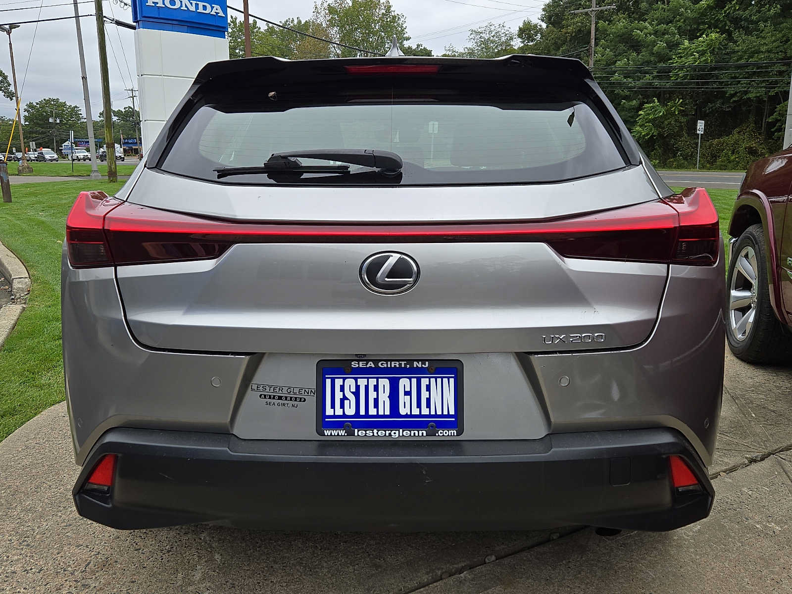 Used 2019 Lexus UX 200 FWD image 5