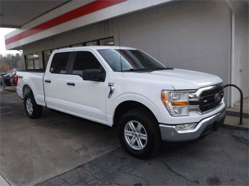 Used 2021 Ford F150 XLT image 1