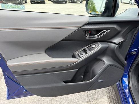 New 2026 Subaru Crosstrek 2.5i Limited w/ Crosstrek Mirror Package AWD/4WD image 17
