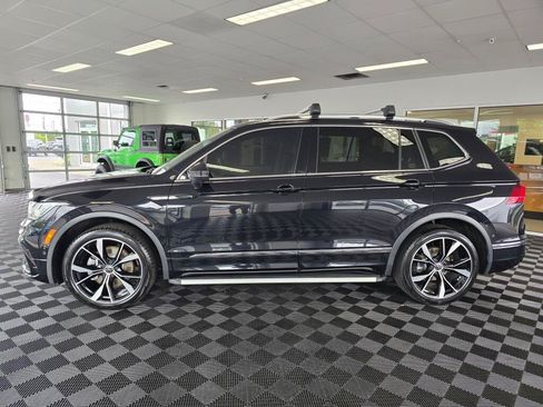 Used 2023 Volkswagen Tiguan SEL R-Line AWD/4WD image 6