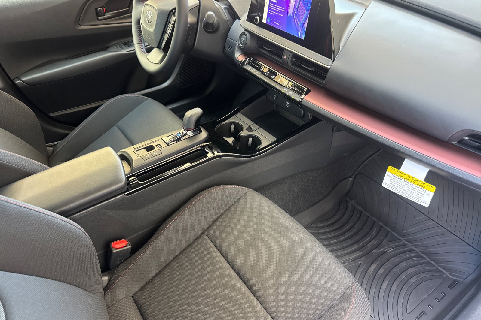 New 2027 Toyota Prius Plug-In Hybrid FWD image 16