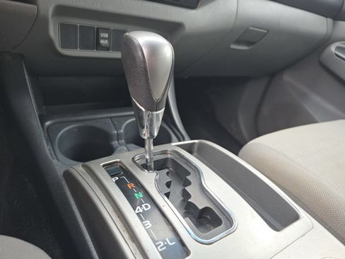 Used 2014 Toyota Tacoma 4x4 Double Cab w/ SR5 Package image 29