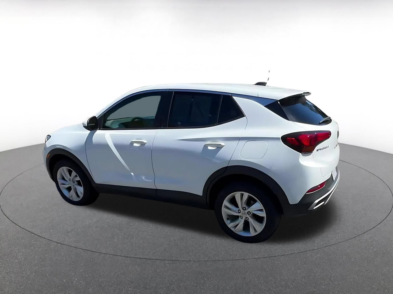 Used 2025 Buick Encore GX Preferred FWD image 9
