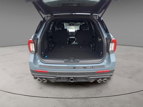 New 2026 Ford Explorer ST image 8