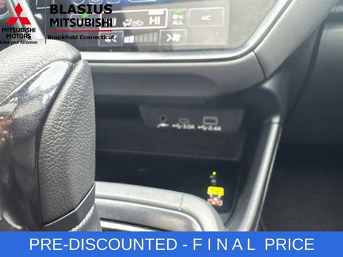 Used 2024 Subaru Crosstrek 2.5i Limited AWD/4WD image 32