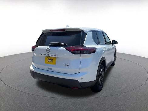 Used 2025 Nissan Rogue SV AWD/4WD image 13
