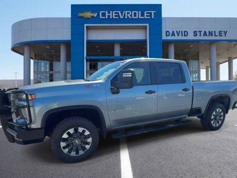 Used 2024 Chevrolet Silverado 2500 Custom w/ Custom Value Package AWD/4WD image 5