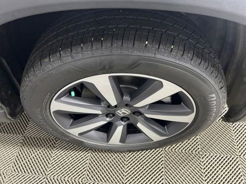 Certified 2025 Honda Pilot Touring image 23