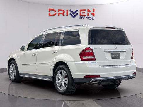 Used 2012 Mercedes-Benz GL 320 BlueTEC 4MATIC image 3