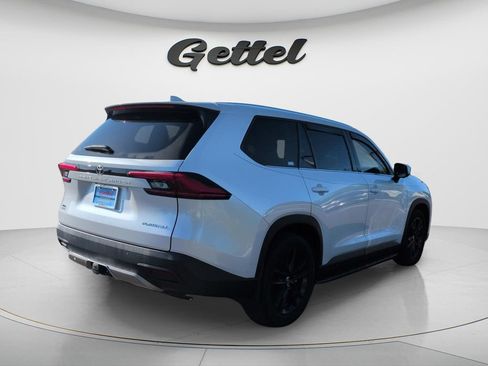 Used 2024 Toyota Grand Highlander AWD image 5