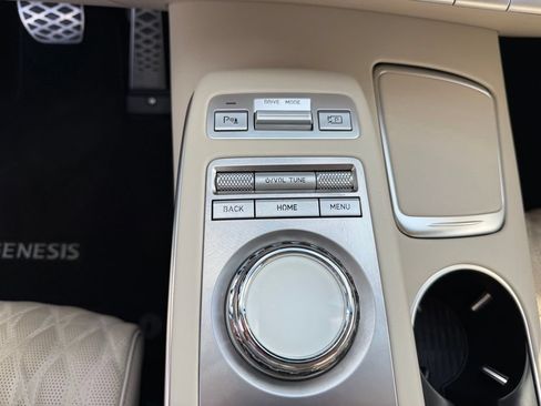 Used 2023 Genesis GV70 3.5T Sport w/ Sport Prestige Package AWD/4WD image 21