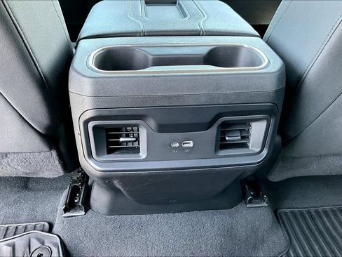Used 2022 Chevrolet Silverado 1500 RST RWD image 8