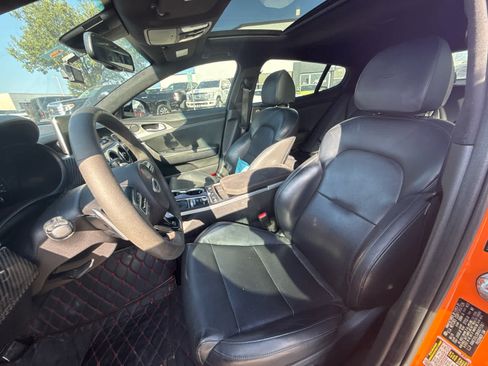 Used 2019 Kia Stinger GTS RWD image 6
