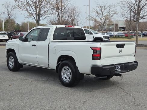 Used 2025 Nissan Frontier S w/ Tow Package image 4