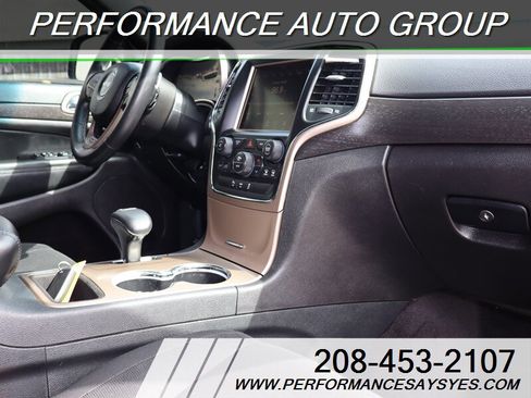 Used 2015 Jeep Grand Cherokee Laredo w/ Quick Order Package 23E AWD/4WD image 16