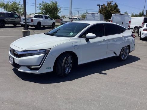 Used 2019 Honda Clarity Plug-In Hybrid image 5