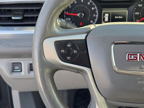 Used 2017 GMC Acadia SLE image 31