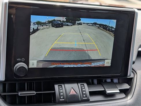 Used 2024 Toyota RAV4 XLE Premium image 18