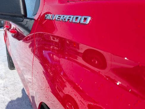 Used 2023 Chevrolet Silverado 1500 LT image 11