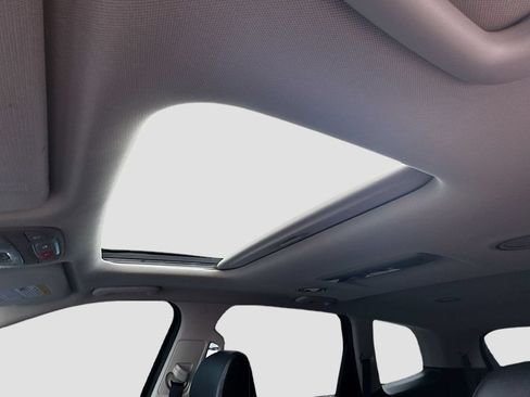 Certified 2024 Kia Telluride S w/ S Sunroof Package AWD/4WD image 26