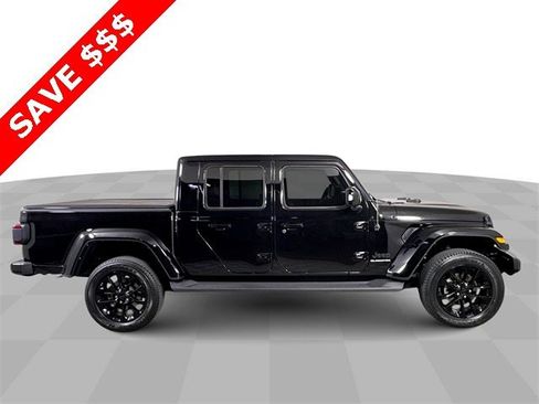 Used 2022 Jeep Gladiator Overland image 9