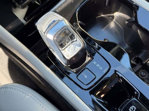 Used 2023 Volvo XC40 B5 Plus w/ Driver Assist Package image 28