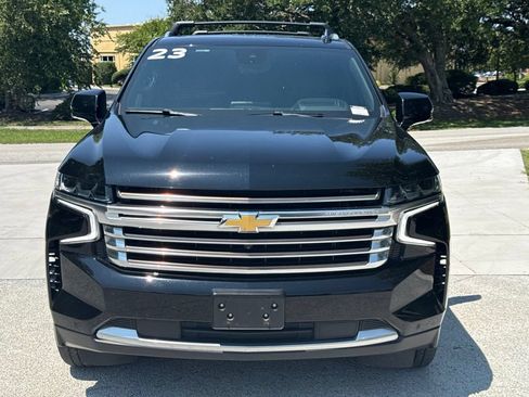 Used 2023 Chevrolet Suburban High Country AWD/4WD image 2