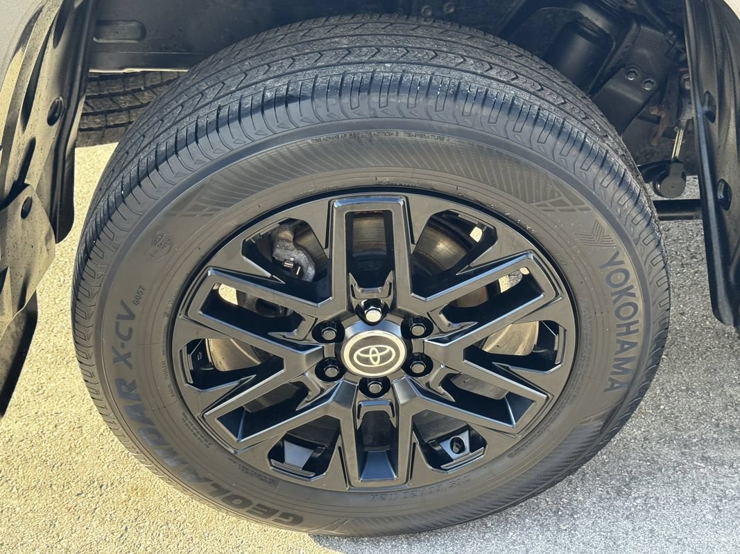 Used 2022 Toyota Tundra Limited AWD/4WD image 51