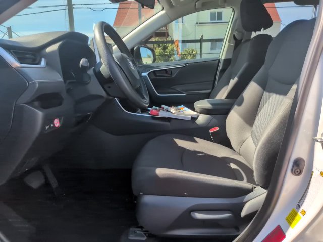 Certified 2025 Toyota RAV4 LE AWD/4WD image 14