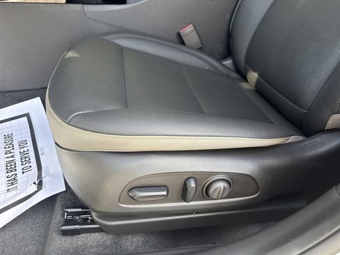 Used 2025 Chevrolet Trax ACTIV w/ Driver Confidence Package image 12