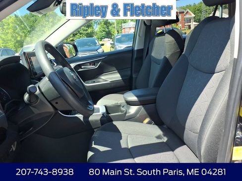 Used 2022 Toyota RAV4 XLE w/ Convenience Package AWD/4WD image 14