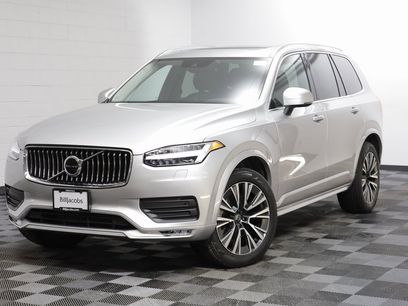 Used 2022 Volvo XC90 T6 Momentum w/ Climate Package