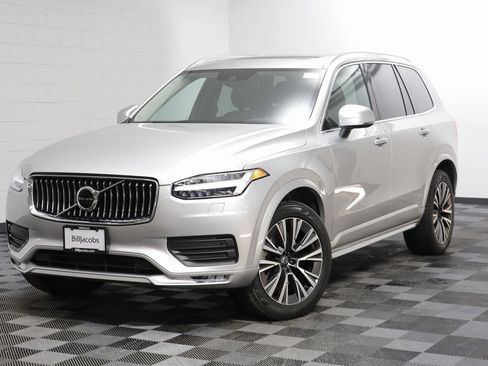 Used 2022 Volvo XC90 T6 Momentum w/ Climate Package image 1