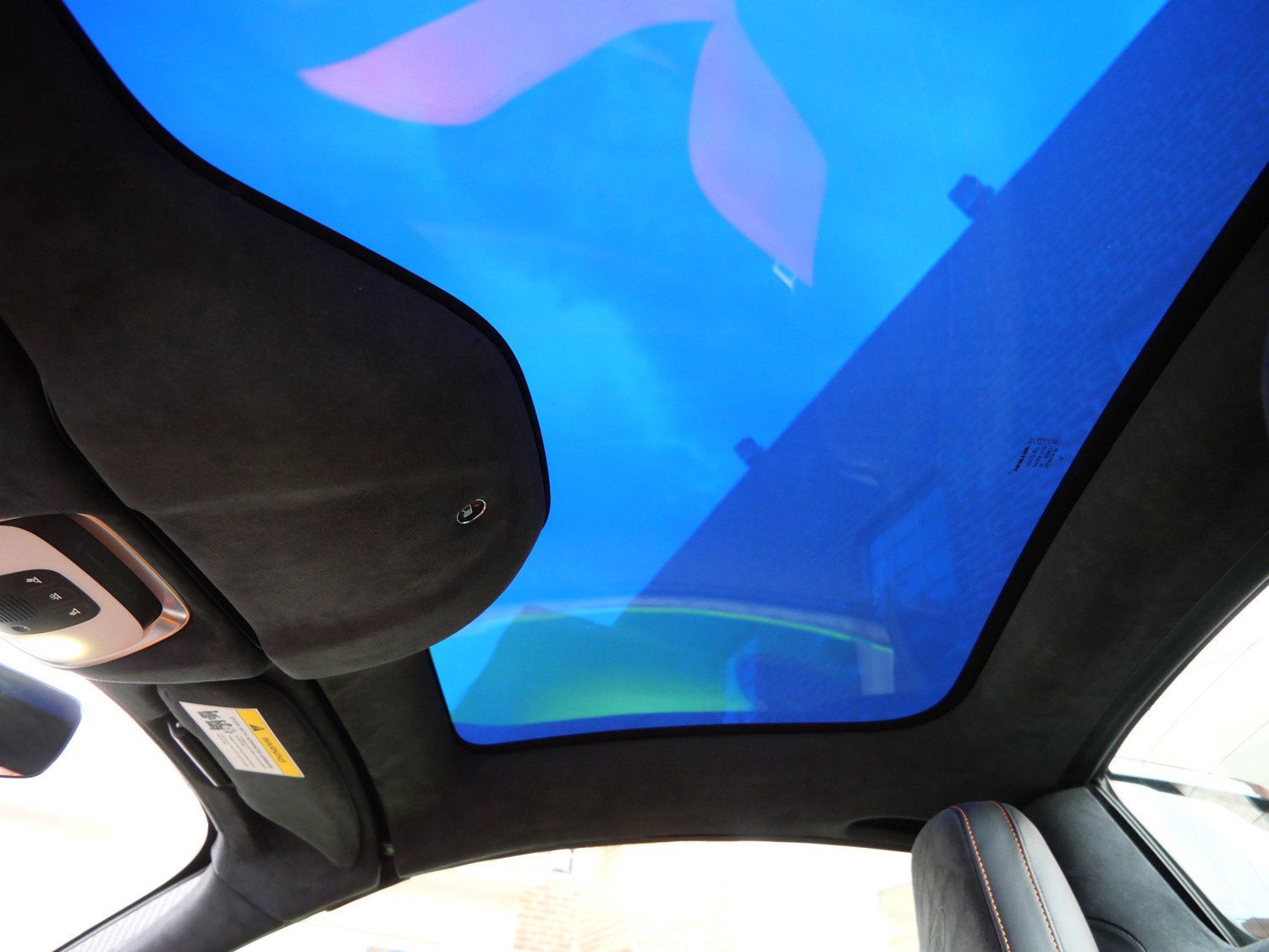 Used 2024 McLaren 750S Spider RWD image 14